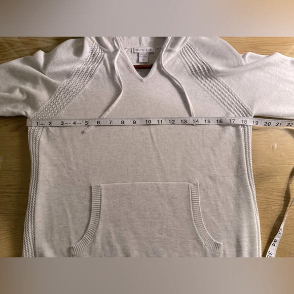 Athleta Evergreen Hoodie Neutral White Grey Sweater Pullover Sz XS - Picture 10 of 13